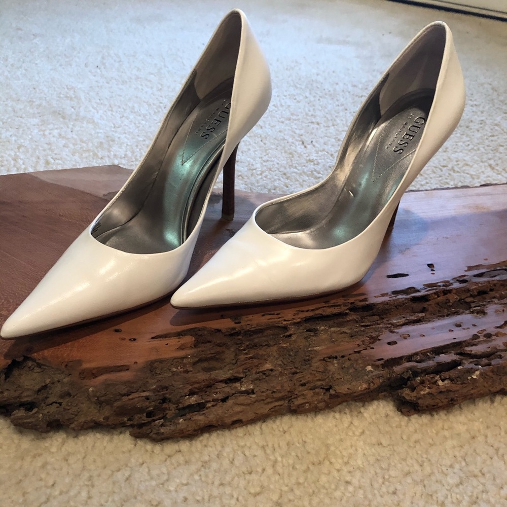 Guess “Carrie” High Heels